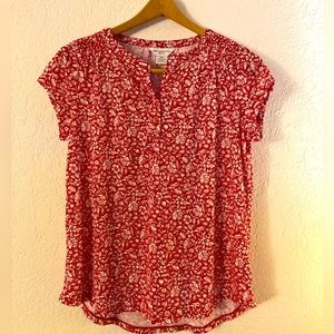 Liz Claiborne petite red and white top